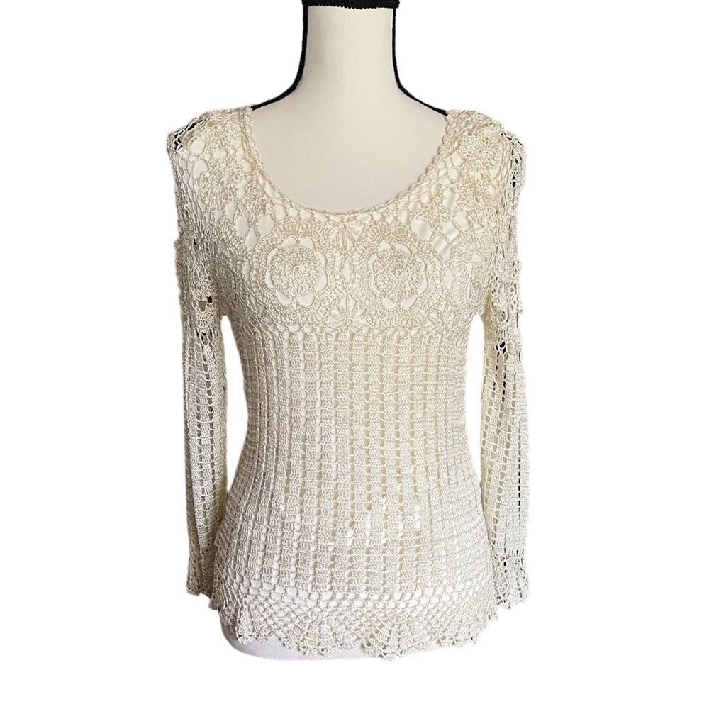 Vera Vera Wang Loose Crotchet Lightweight Rayon sweater